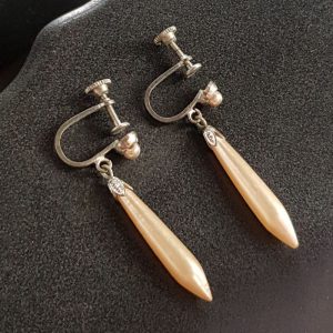 Earring Pearl Antique